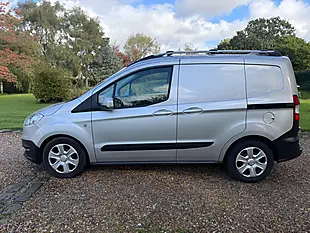 Used 2017 Ford Transit Courier Trend Silver - Interior and Exterior details 2