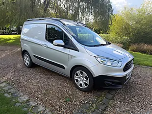Used 2017 Ford Transit Courier Trend Silver - Interior and Exterior details 7
