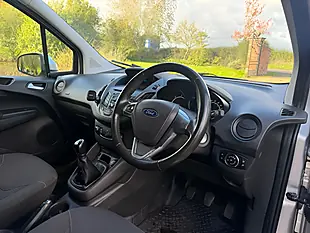 Used 2017 Ford Transit Courier Trend Silver - Interior and Exterior details 9