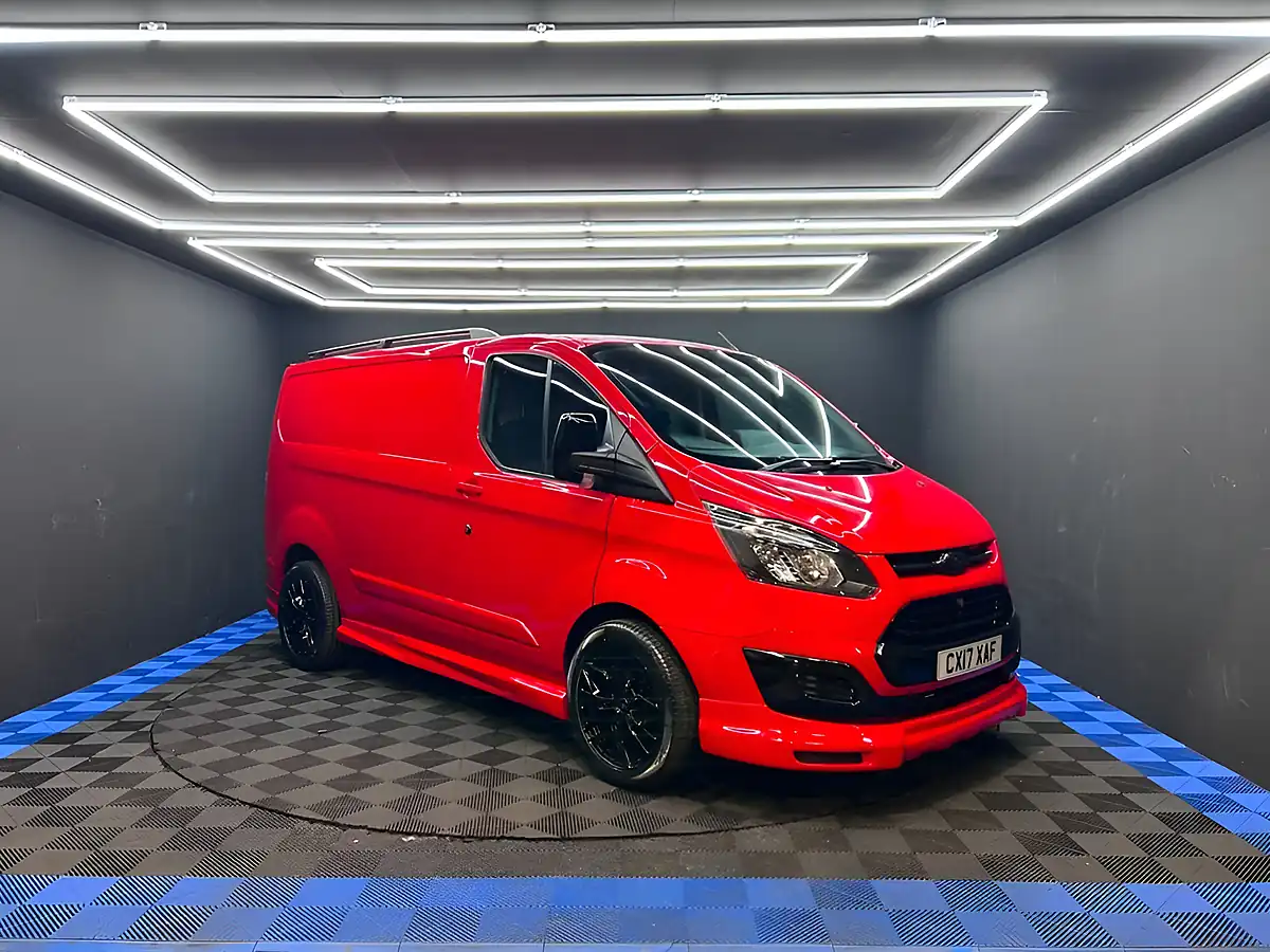 Used 2017 Ford Transit Custom 270 Panel Van Red - Front View