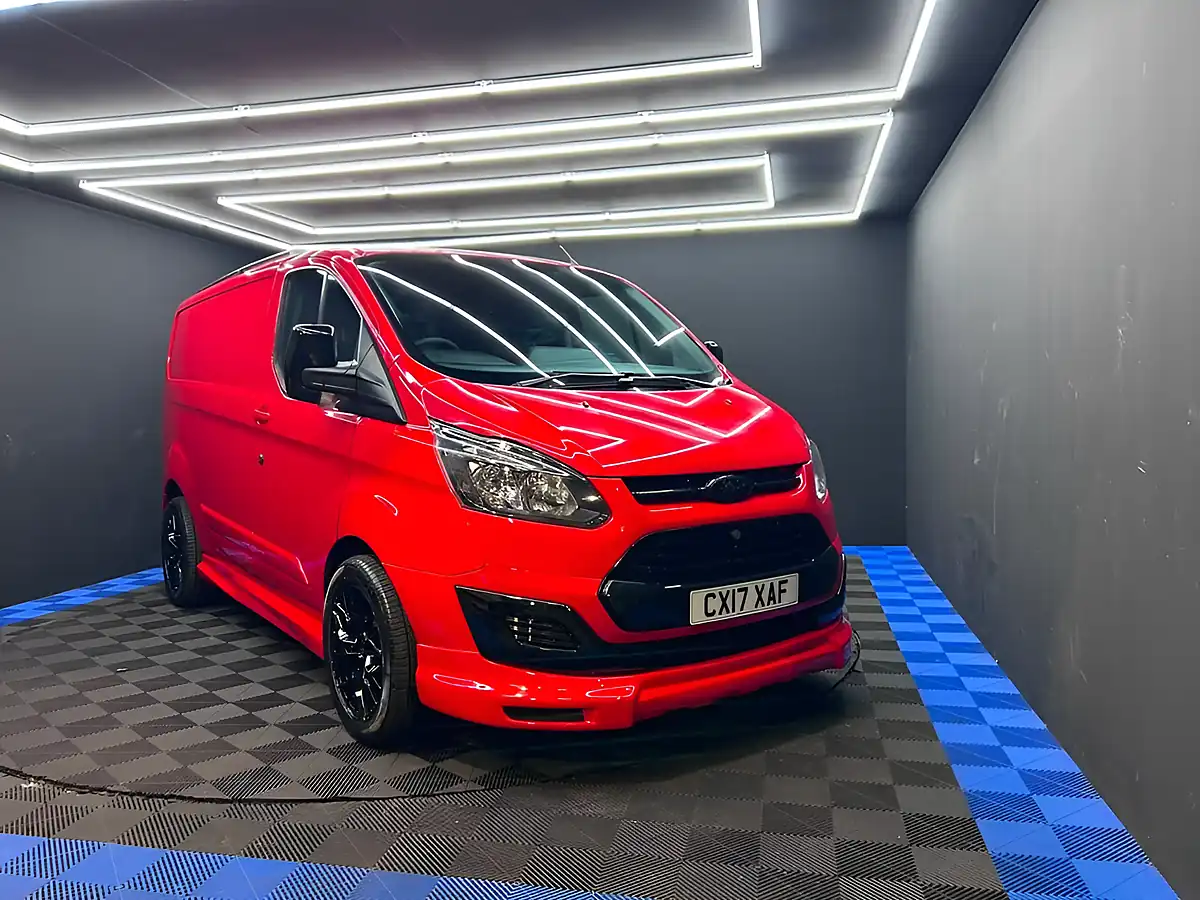 Used 2017 Ford Transit Custom 270 Panel Van Red - Interior and Exterior details 14