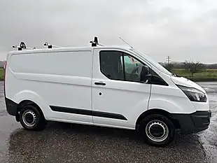 Used 2017 Ford Transit Custom 270 White - Interior and Exterior details 2