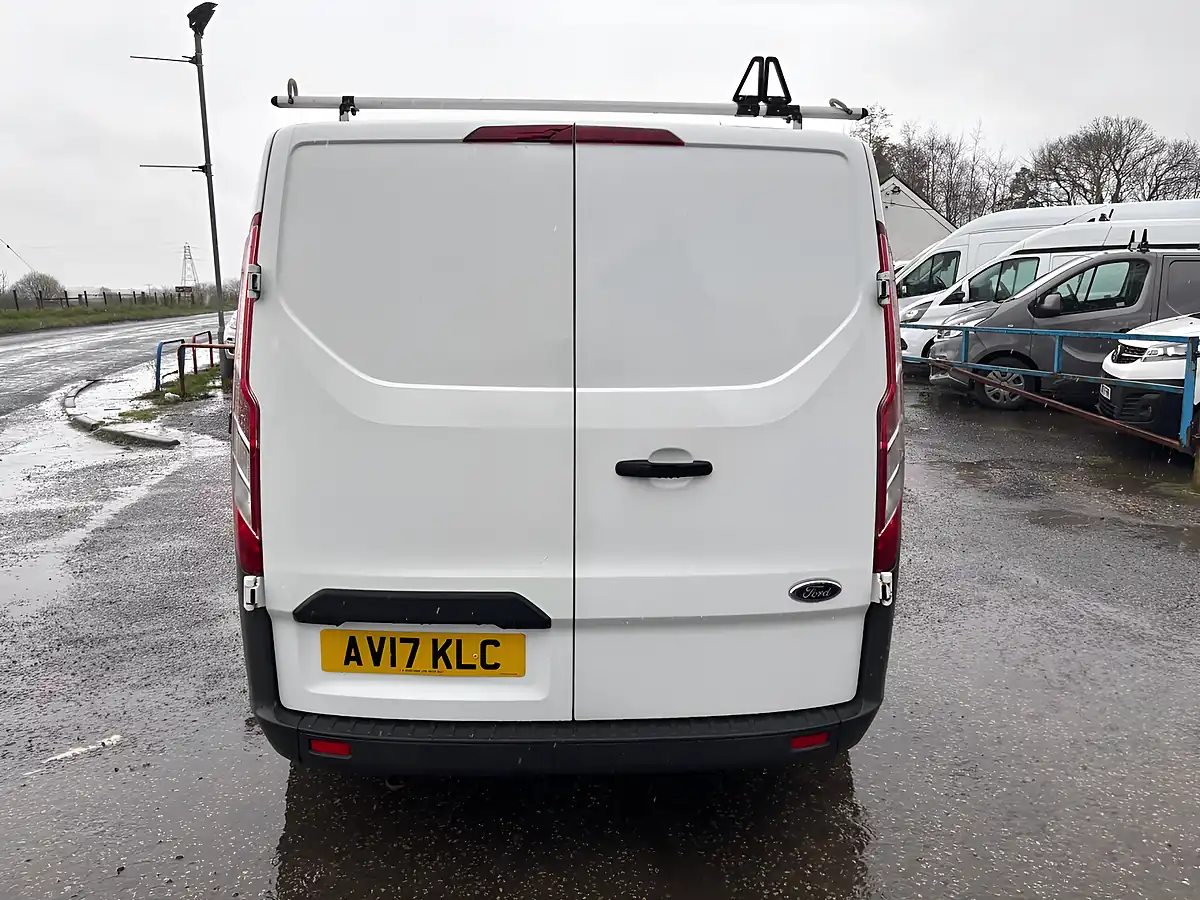 Used 2017 Ford Transit Custom 270 White - Interior and Exterior details 4
