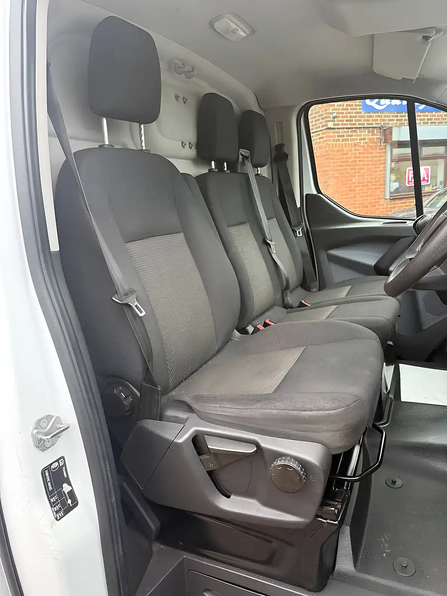 Used 2017 Ford Transit Custom 290 L1 H1 White - Interior and Exterior details 19