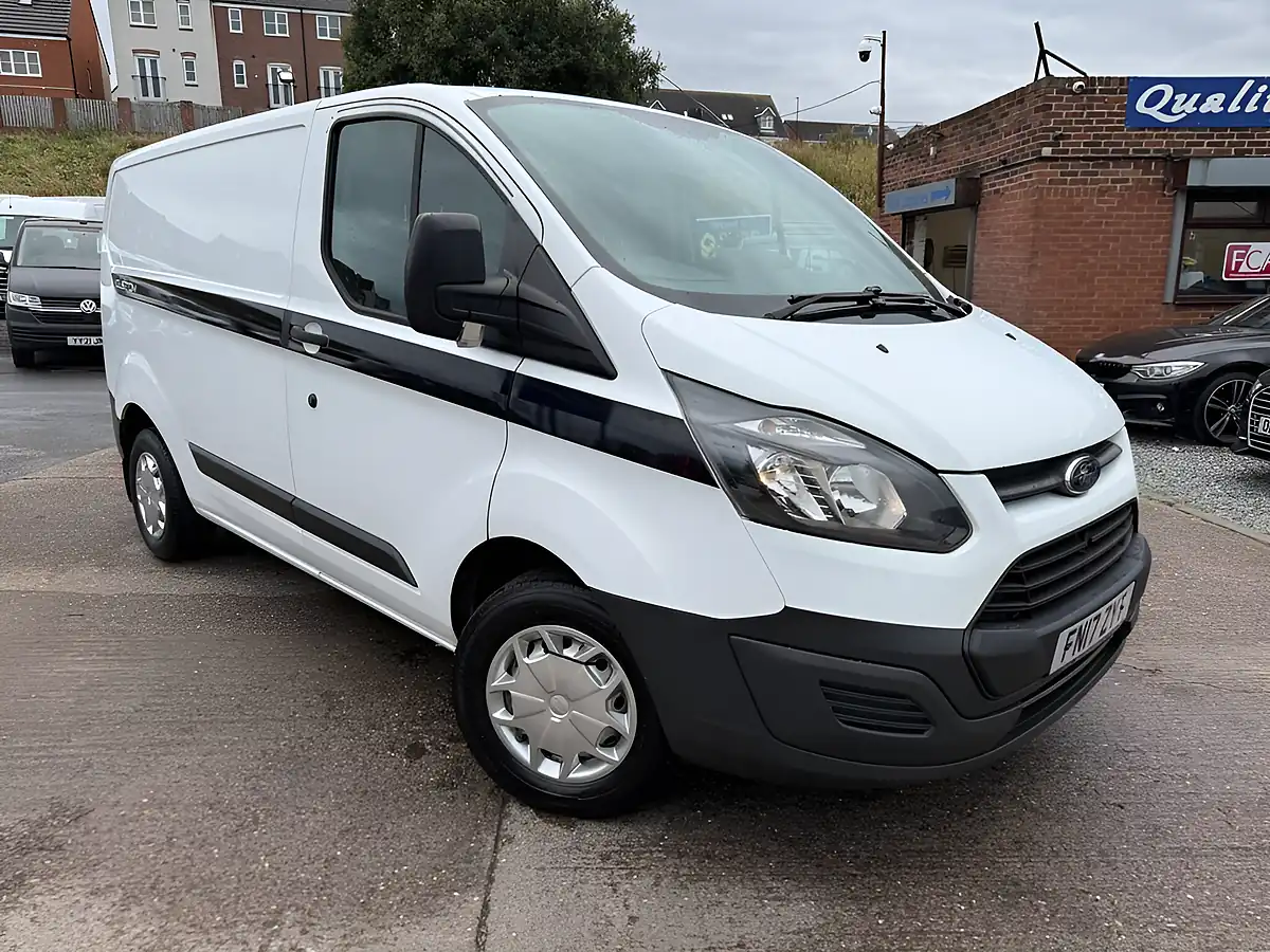 Used 2017 Ford Transit Custom 290 L1 H1 White - Interior and Exterior details 2