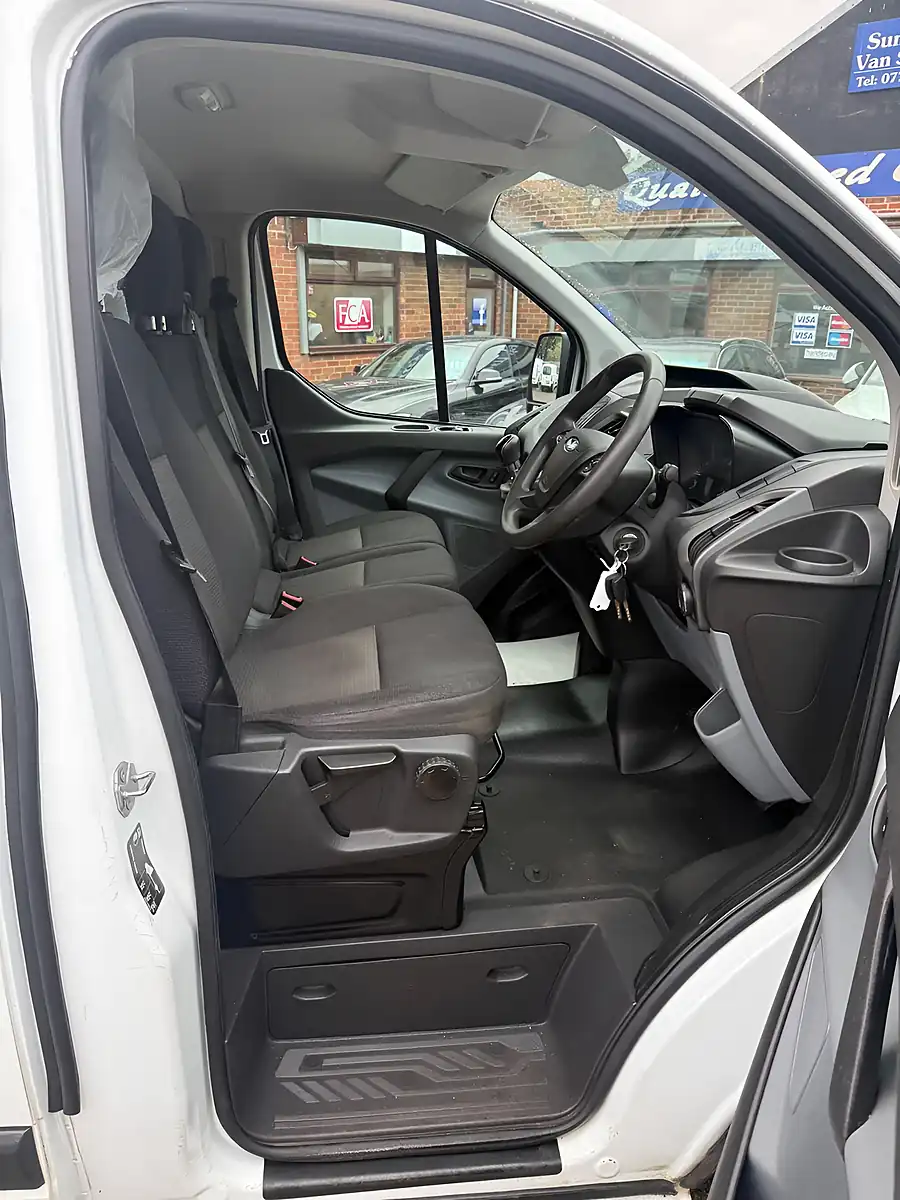 Used 2017 Ford Transit Custom 290 L1 H1 White - Interior and Exterior details 20