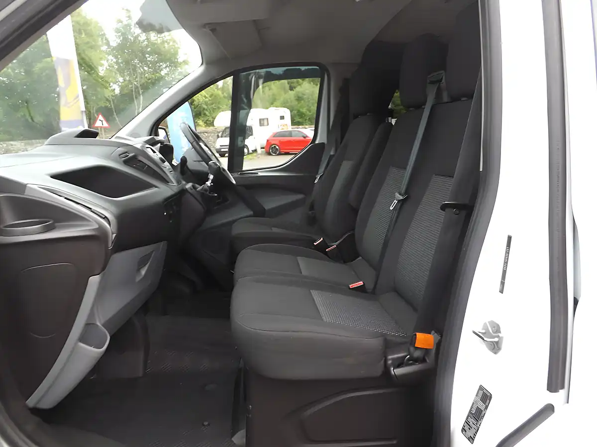 Used 2017 Ford Transit Custom 290 Panel Van White - Interior and Exterior details 14