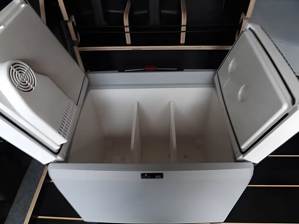 Used 2017 Ford Transit Custom 290 Panel Van White - Interior and Exterior details 18