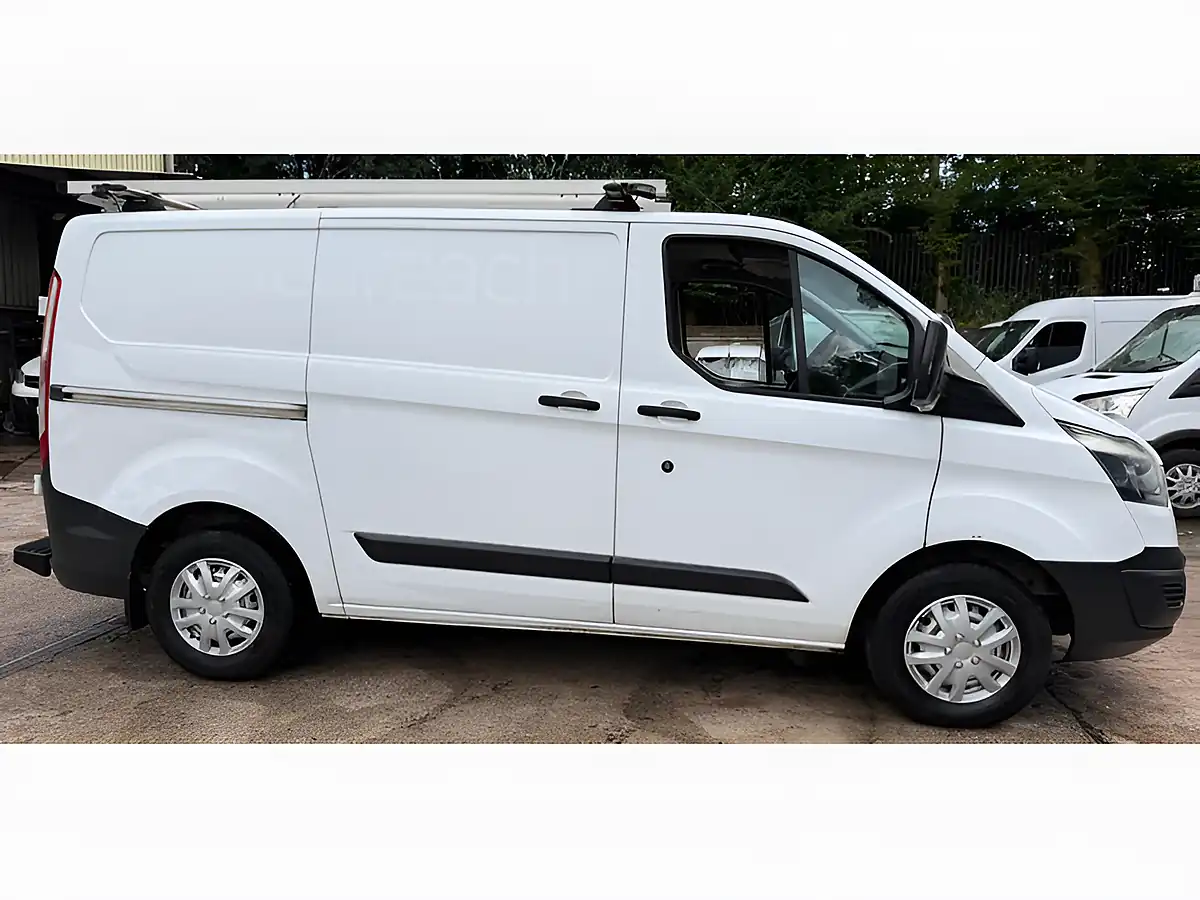Used 2017 Ford Transit Custom 310 Panel Van L1 H1 White - Interior and Exterior details 6