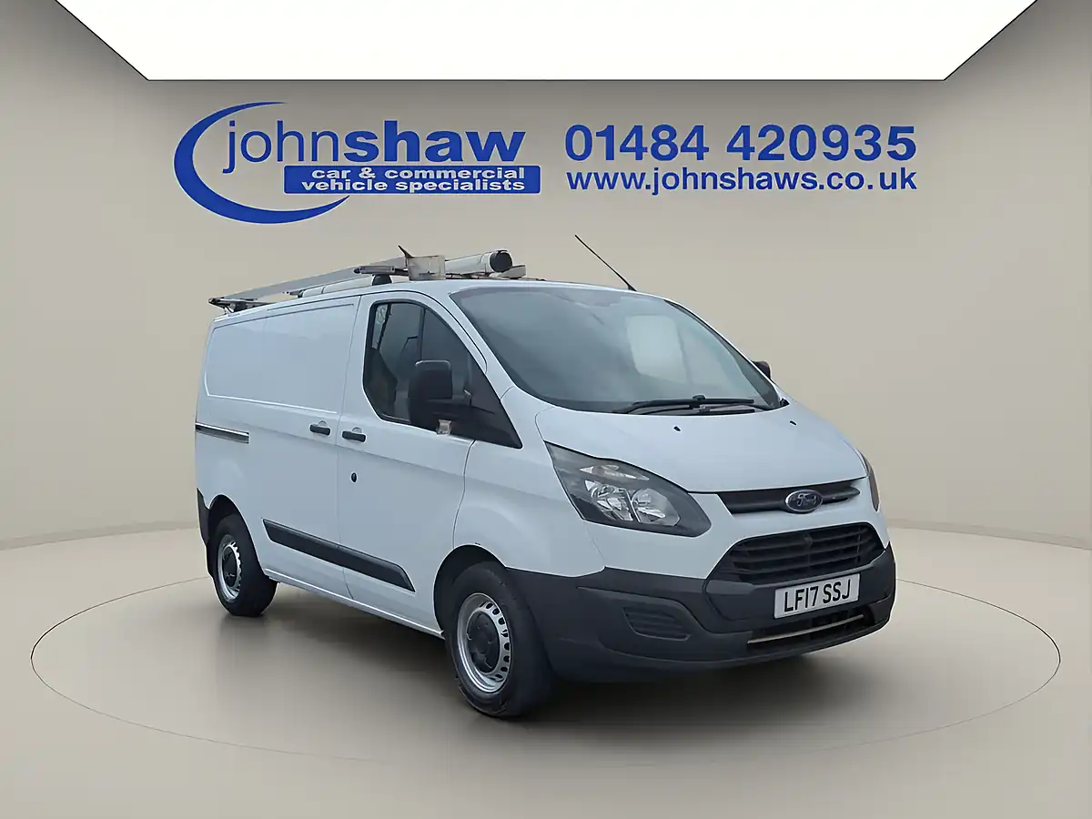 Used 2017 Ford Transit Custom 310 Panel Van L1 H1 White - Front View