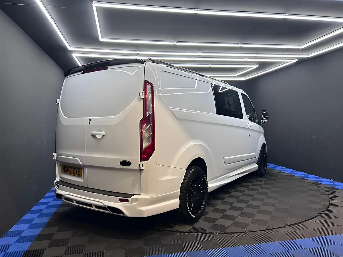 Used 2017 Ford Transit Custom Combi Van White - Interior and Exterior details 14