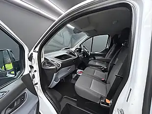 Used 2017 Ford Transit Custom Combi Van White - Interior and Exterior details 16