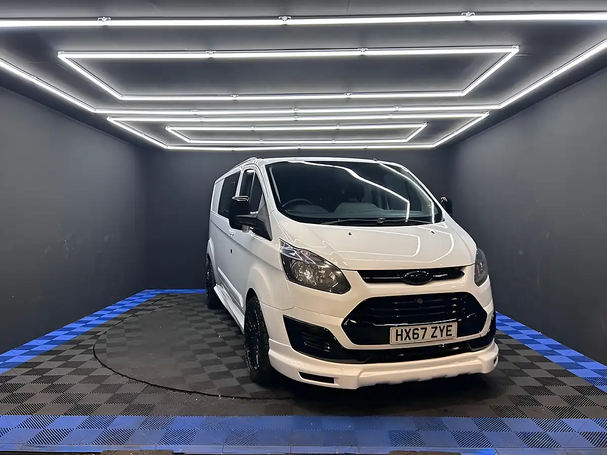 Used 2017 Ford Transit Custom Combi Van White - Interior and Exterior details 2