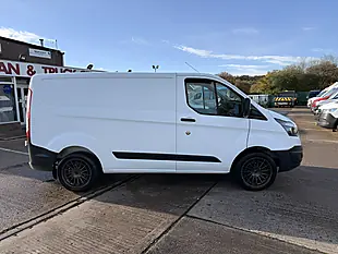 Used 2017 Ford Transit Custom L1 H1 Swb White - Interior and Exterior details 2