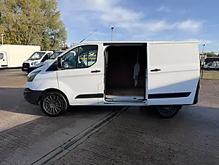 Used 2017 Ford Transit Custom L1 H1 Swb White - Interior and Exterior details 9
