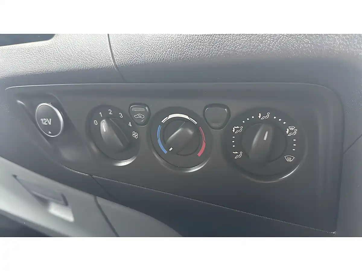 Used 2017 Ford Transit Custom L1H2 Panel Van White - Interior and Exterior details 13