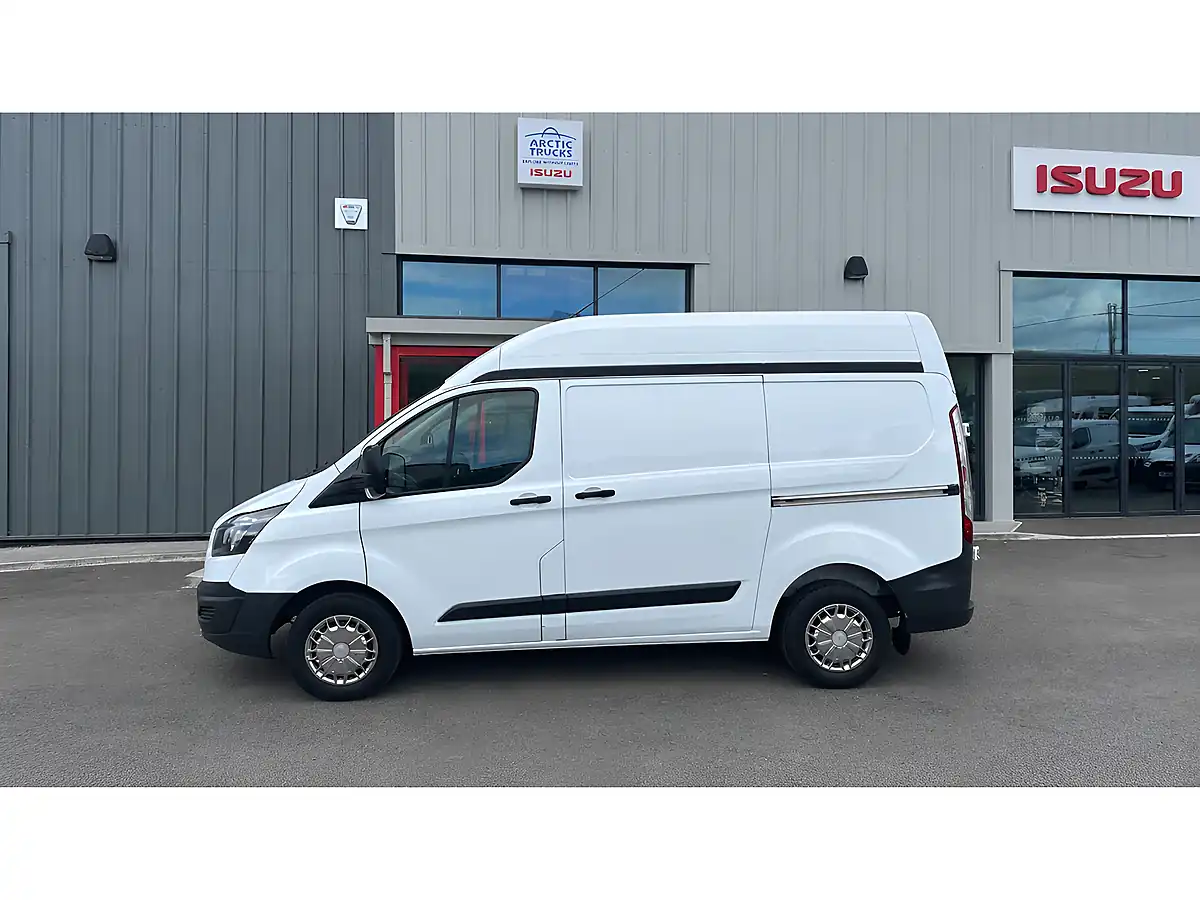 Used 2017 Ford Transit Custom L1H2 Panel Van White - Interior and Exterior details 6
