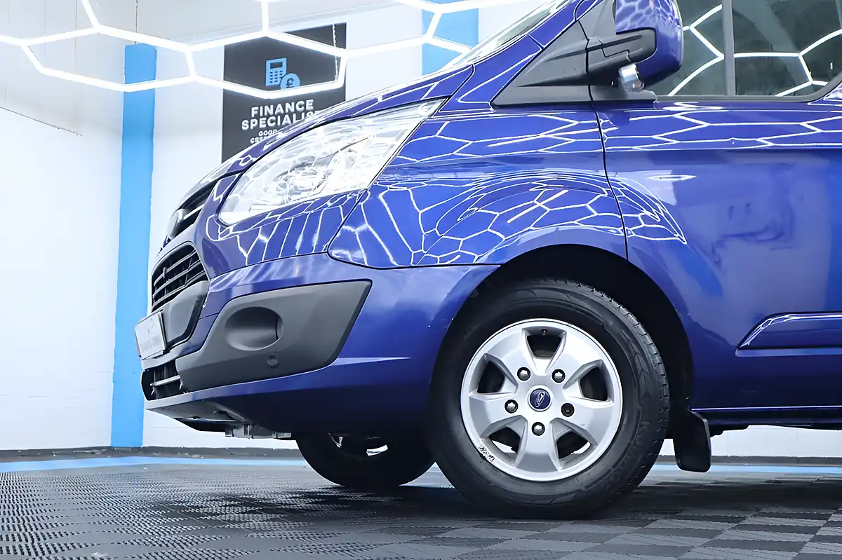 Used 2017 Ford Transit Custom Limited Blue - Interior and Exterior details 6
