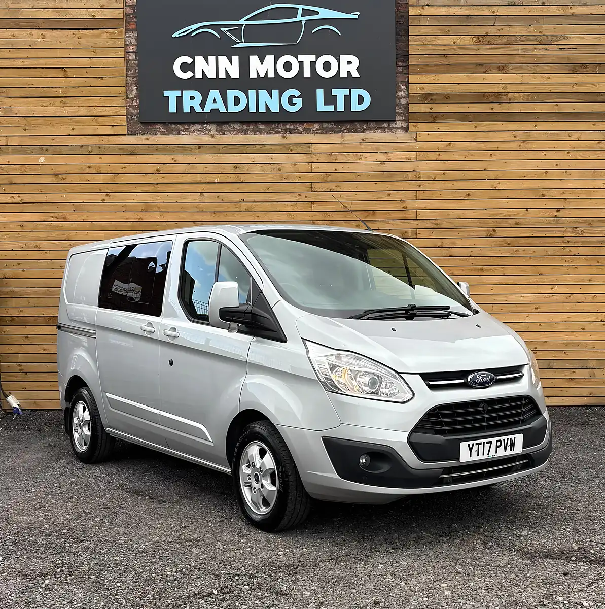 Used 2017 Ford Transit Custom Limited Crew Van Silver - Front View