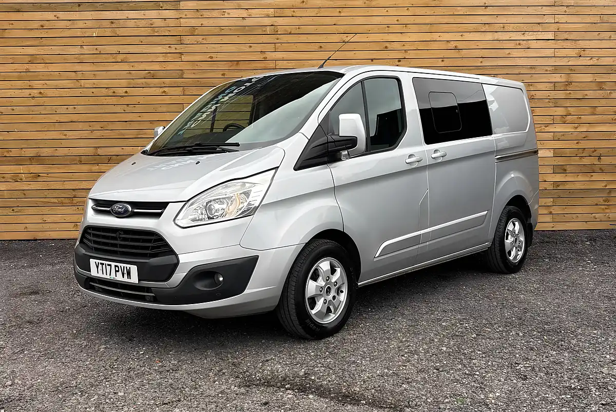 Used 2017 Ford Transit Custom Limited Crew Van Silver - Interior and Exterior details 11