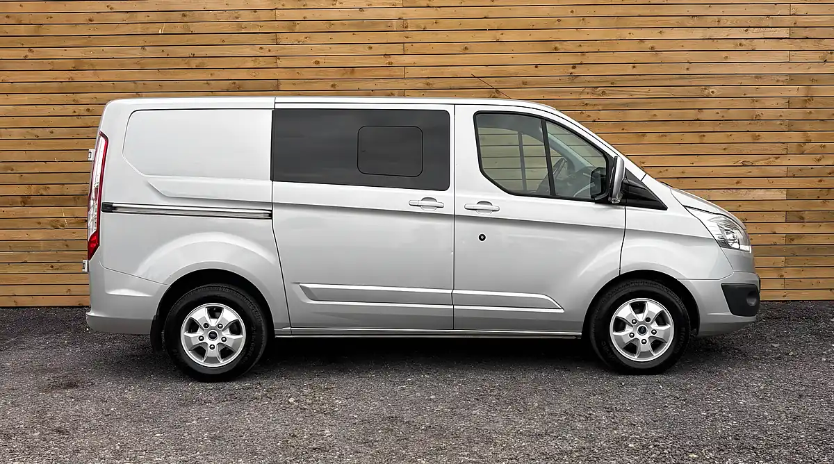 Used 2017 Ford Transit Custom Limited Crew Van Silver - Interior and Exterior details 2