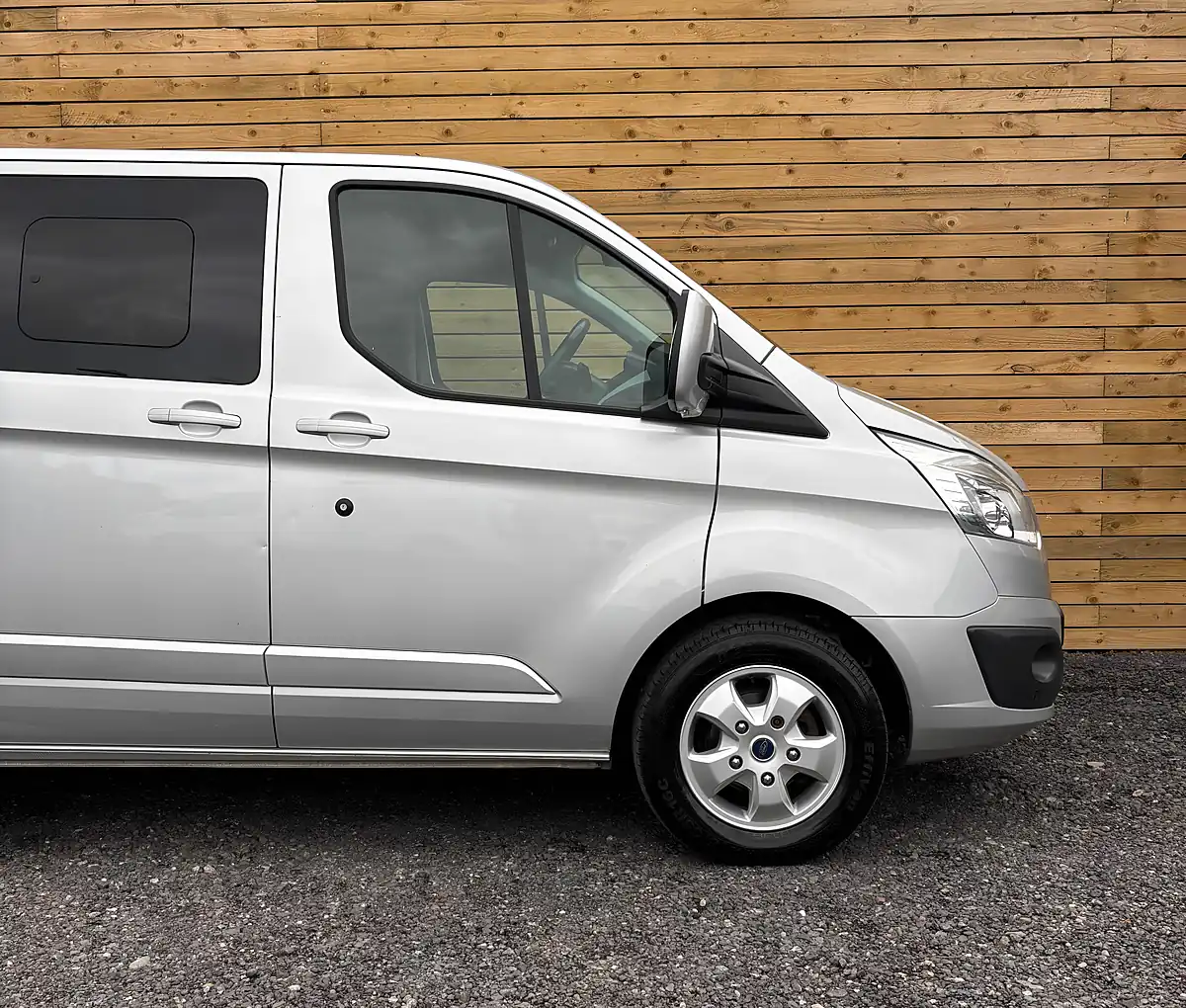 Used 2017 Ford Transit Custom Limited Crew Van Silver - Interior and Exterior details 3