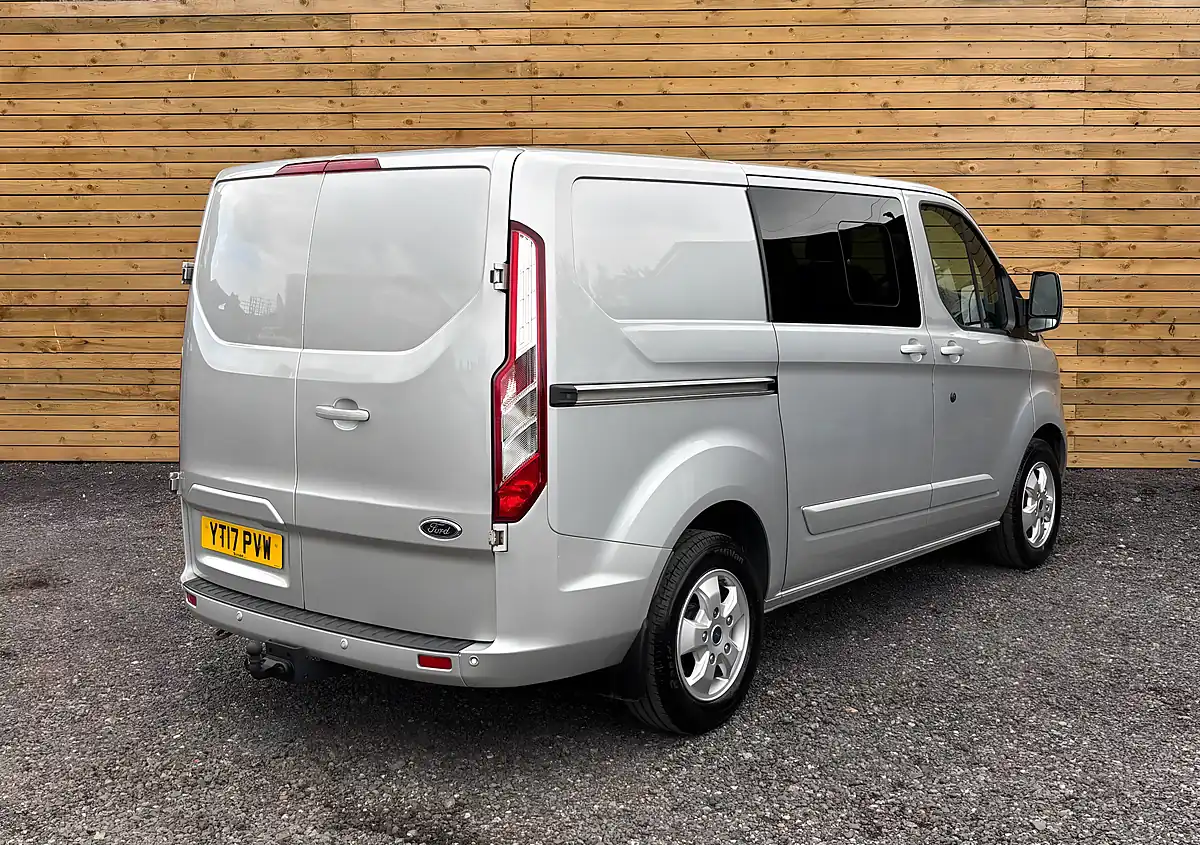 Used 2017 Ford Transit Custom Limited Crew Van Silver - Interior and Exterior details 7