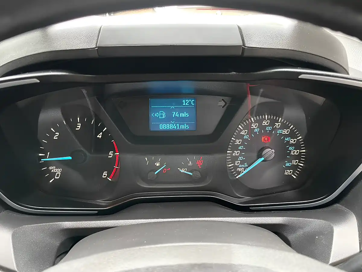 Used 2017 Ford Transit Custom Limited Grey - Interior and Exterior details 14