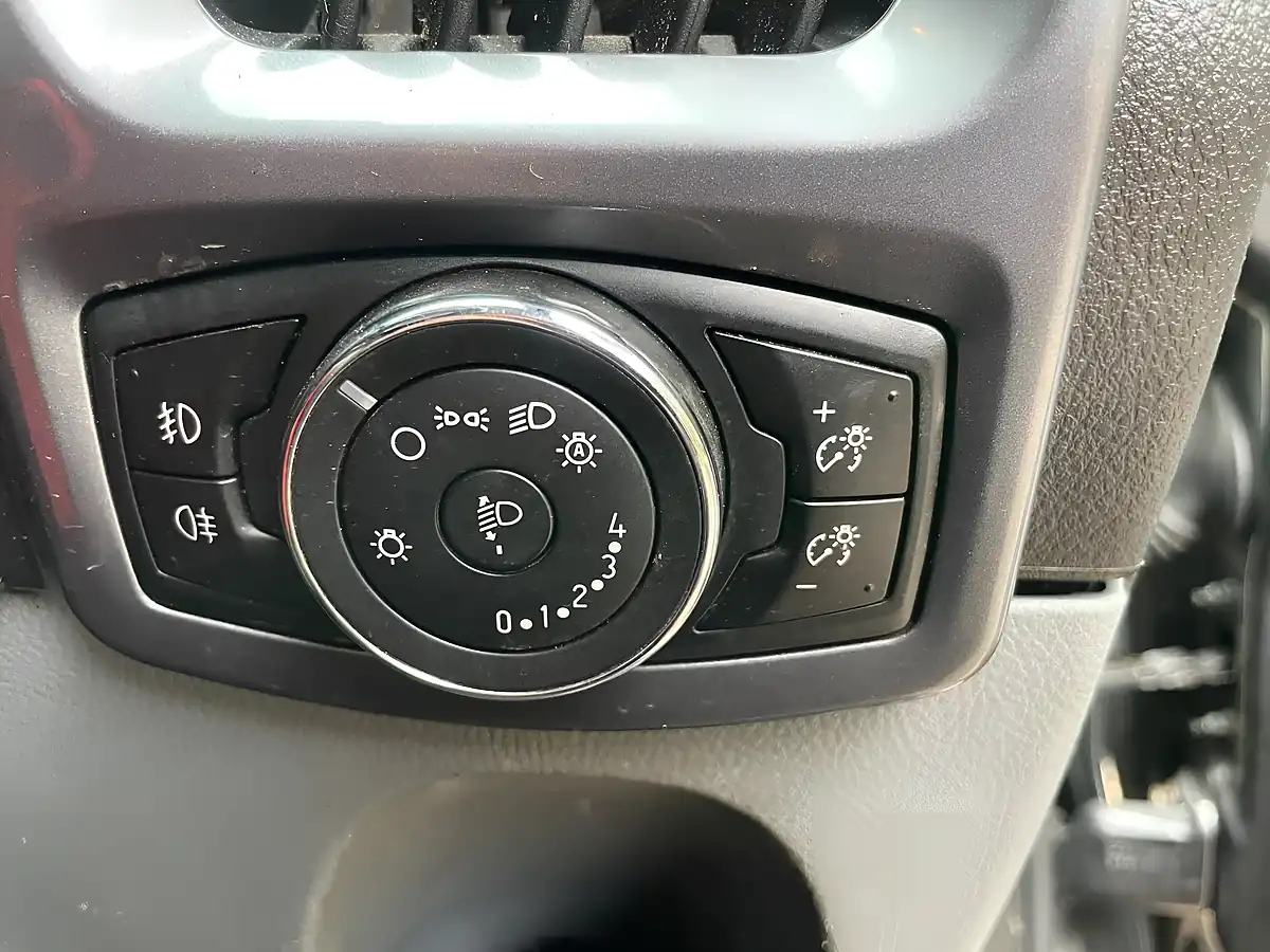Used 2017 Ford Transit Custom Limited Grey - Interior and Exterior details 16
