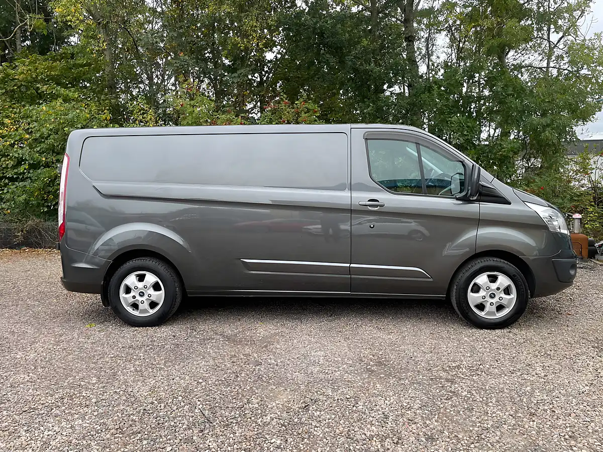 Used 2017 Ford Transit Custom Limited Grey - Interior and Exterior details 5