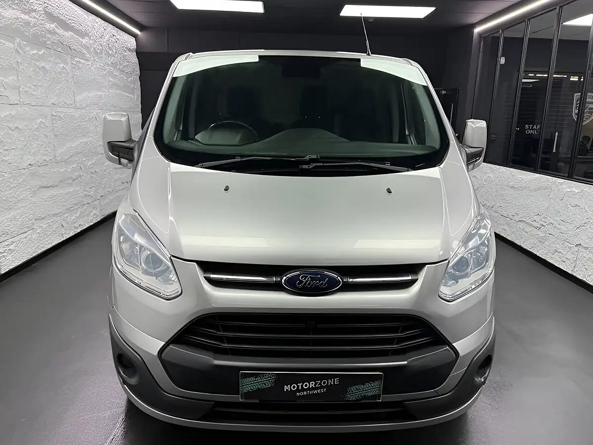 Used 2017 Ford Transit Custom Limited Moondust Silver - Interior and Exterior details 11