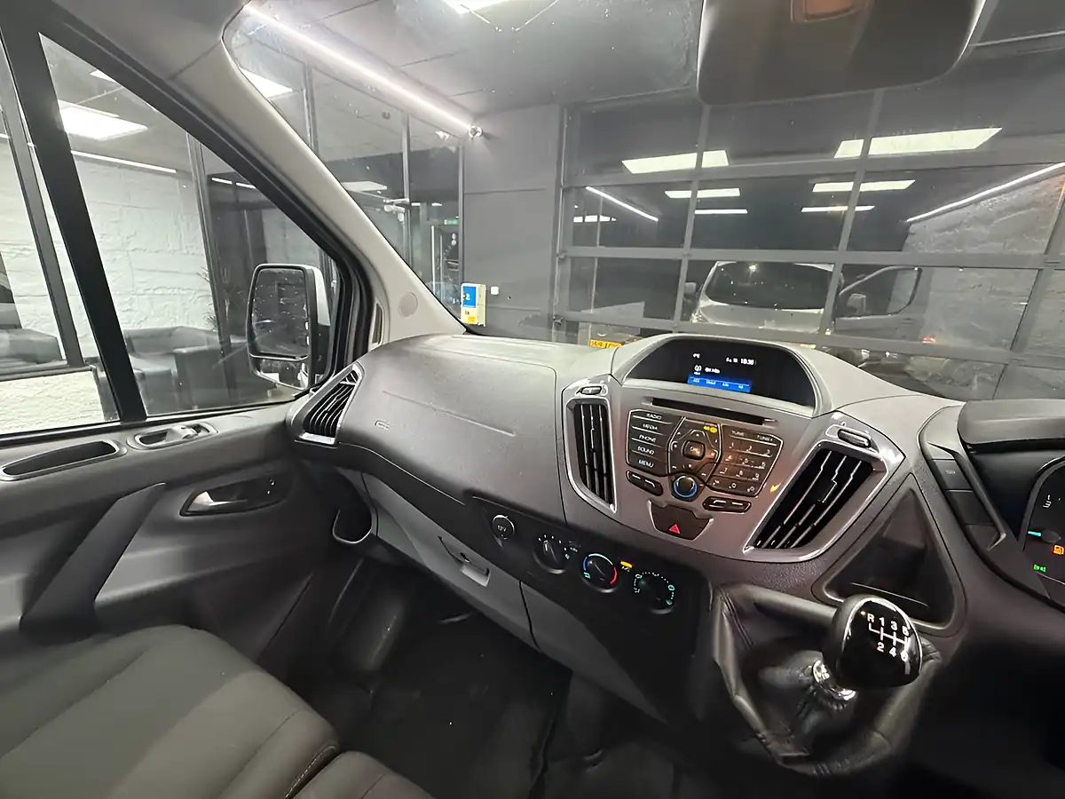 Used 2017 Ford Transit Custom Limited Moondust Silver - Interior and Exterior details 12