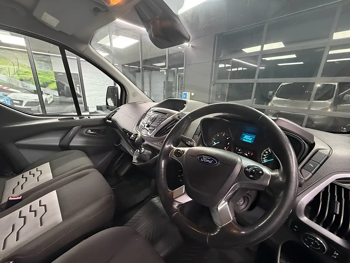 Used 2017 Ford Transit Custom Limited Moondust Silver - Interior and Exterior details 9