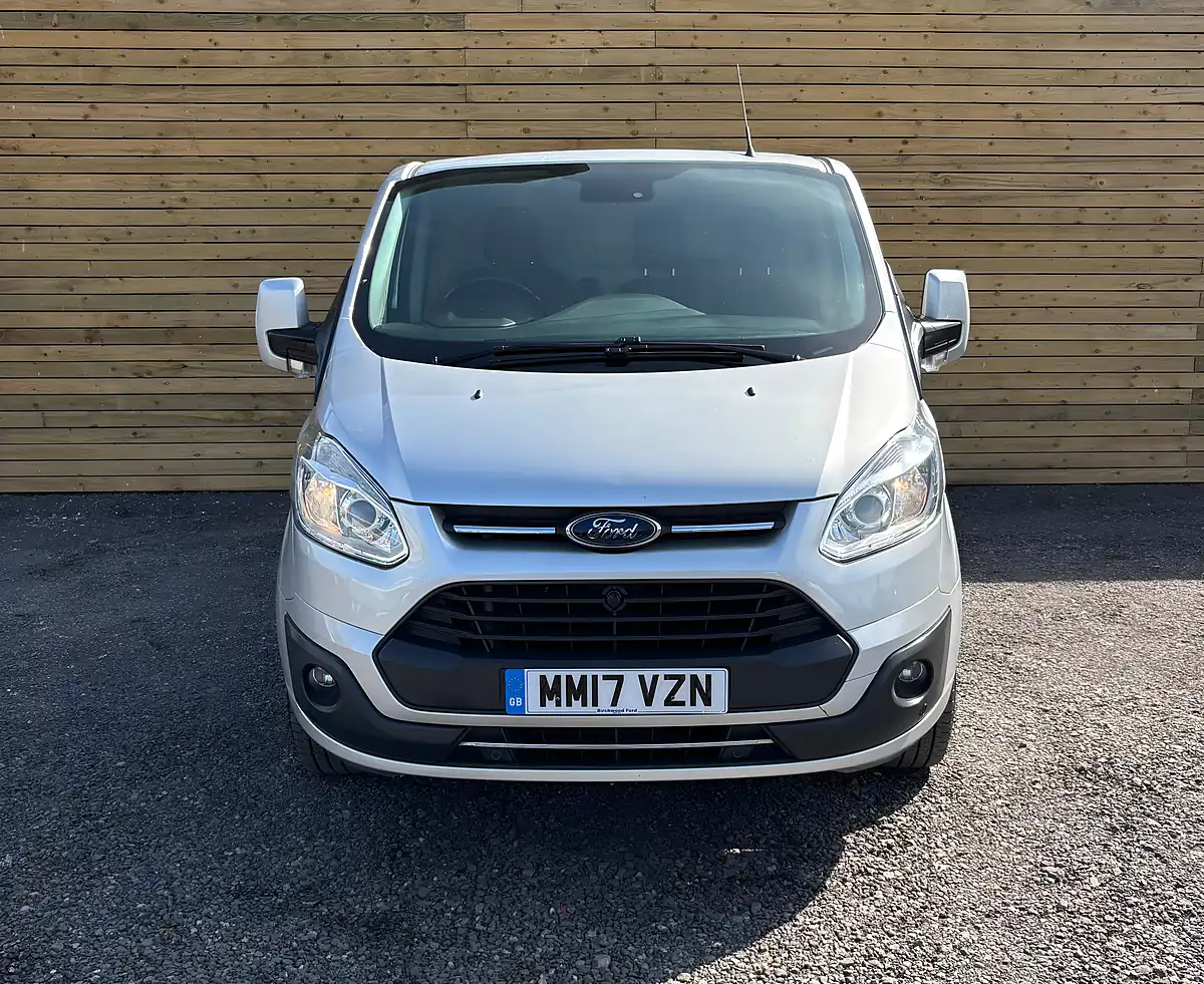 Used 2017 Ford Transit Custom Limited Silver - Interior and Exterior details 12