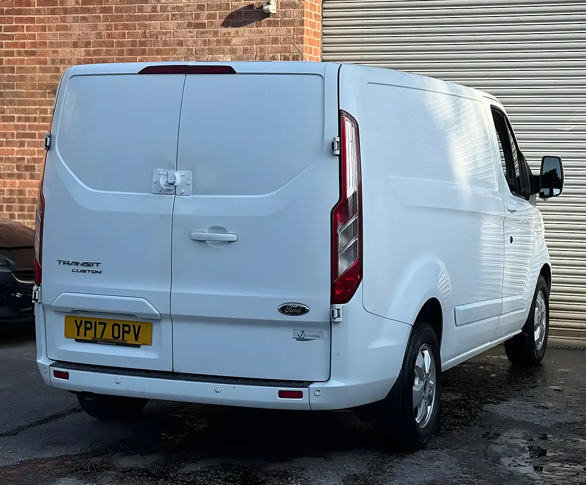Used 2017 Ford Transit Custom Limited White - Interior and Exterior details 12