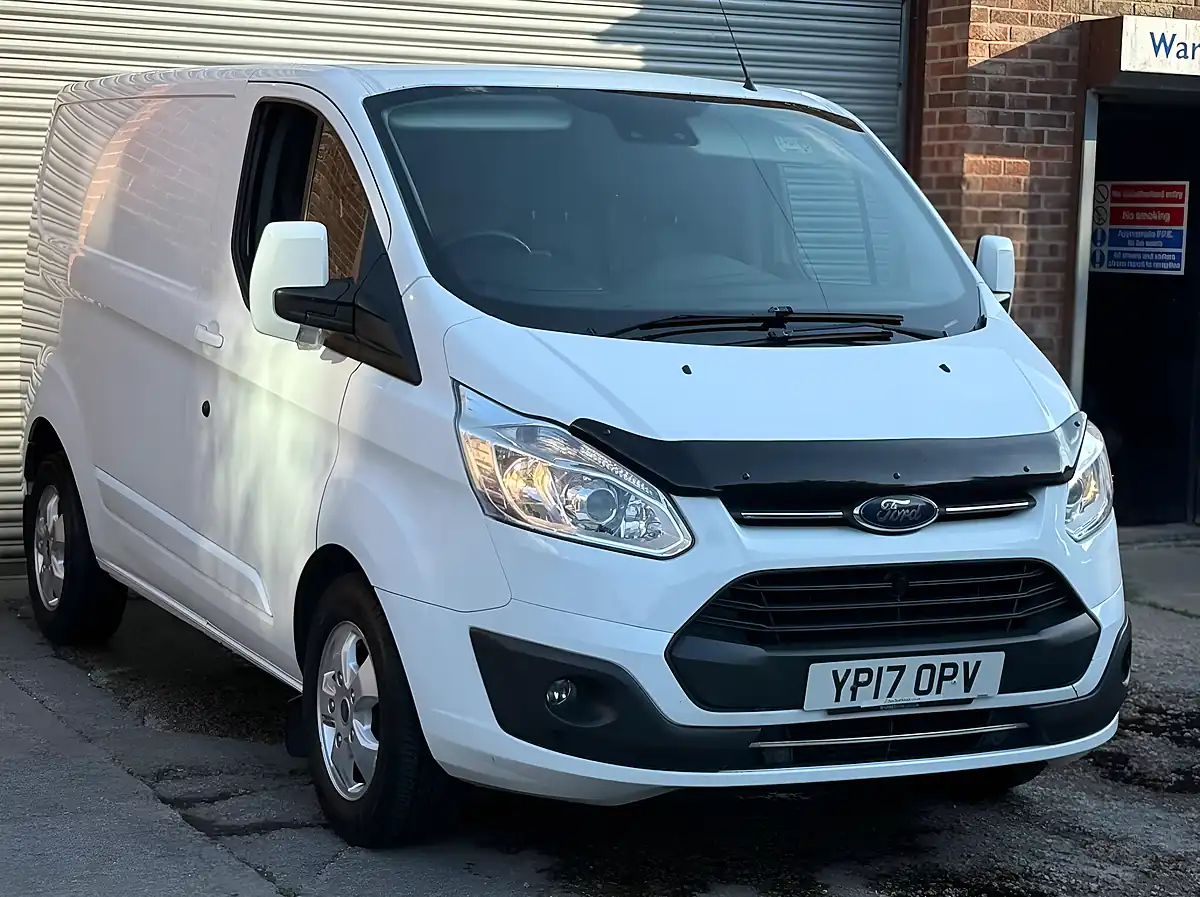 Used 2017 Ford Transit Custom Limited White - Interior and Exterior details 3
