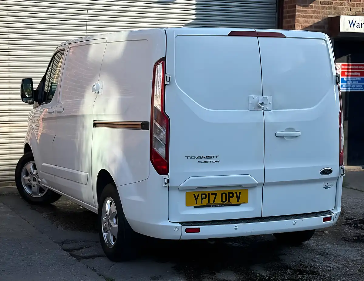 Used 2017 Ford Transit Custom Limited White - Interior and Exterior details 5