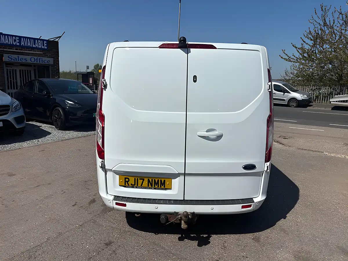 Used 2017 Ford Transit Custom Limited White - Interior and Exterior details 11