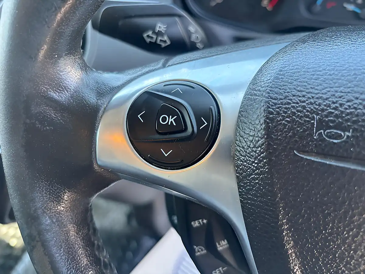 Used 2017 Ford Transit Custom Limited White - Interior and Exterior details 15