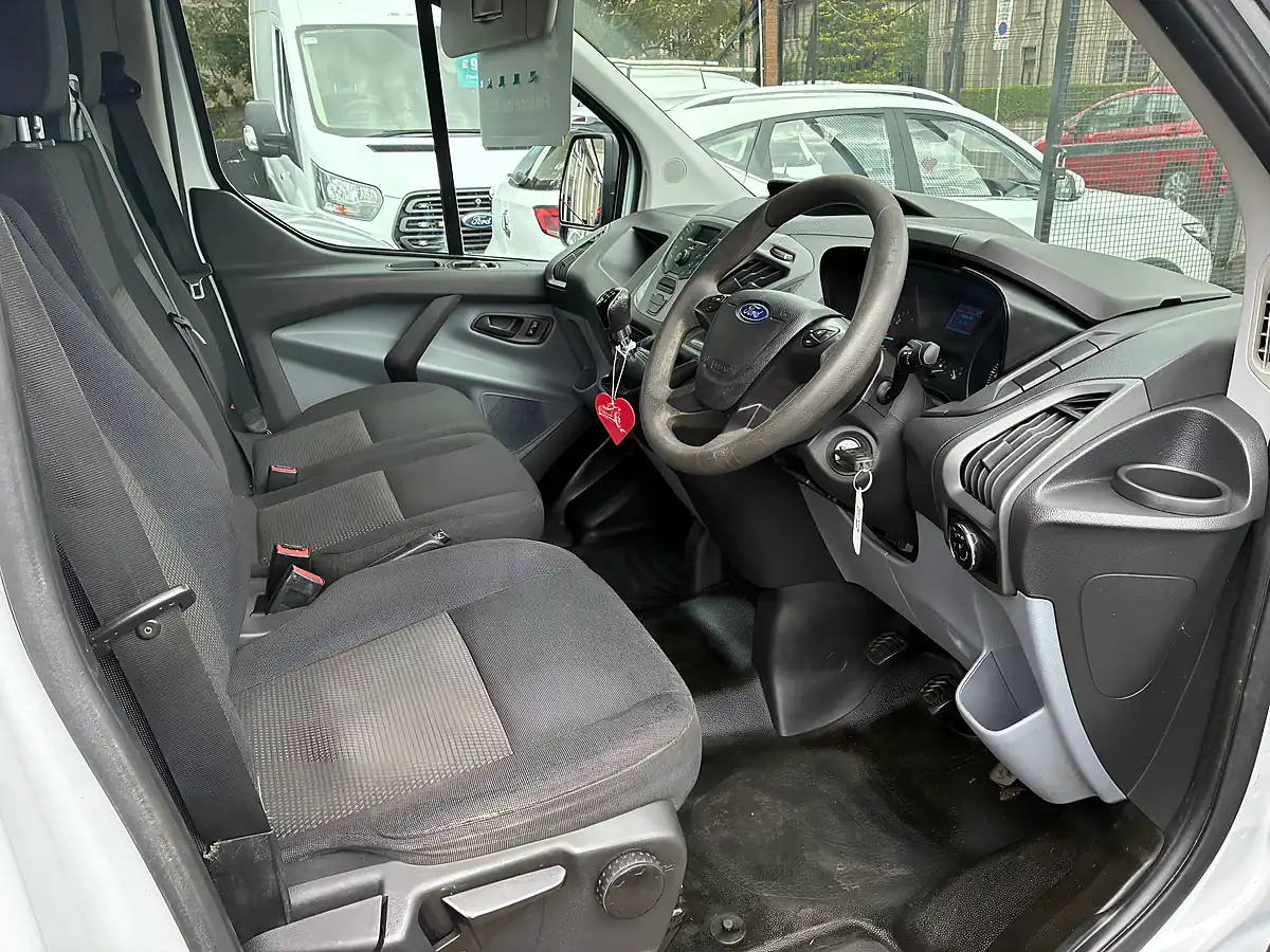 Used 2017 Ford Transit Custom Panel Van L1 H1 White - Interior and Exterior details 10