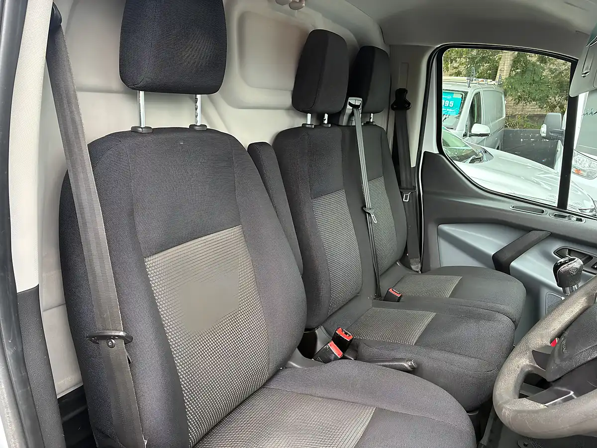 Used 2017 Ford Transit Custom Panel Van L1 H1 White - Interior and Exterior details 13