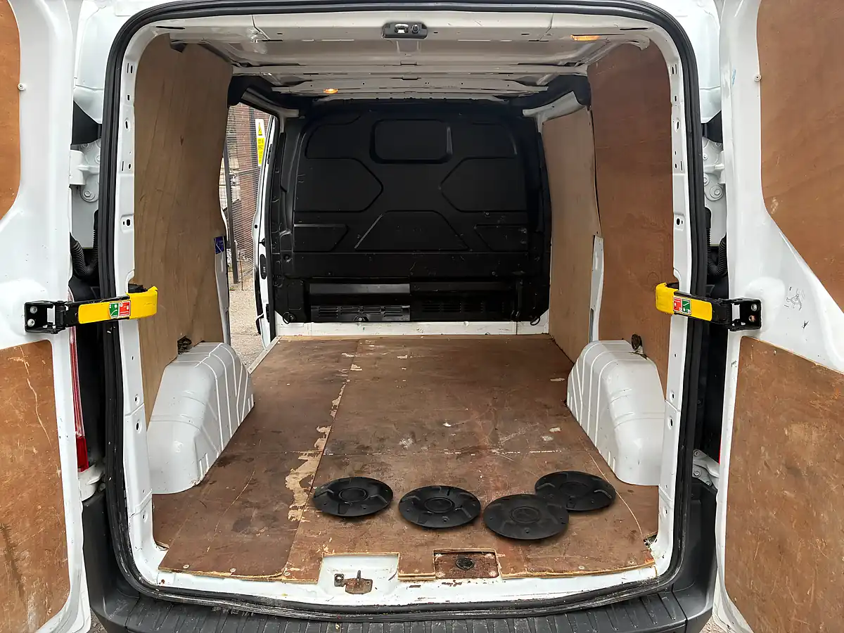 Used 2017 Ford Transit Custom Panel Van L1 H1 White - Interior and Exterior details 20