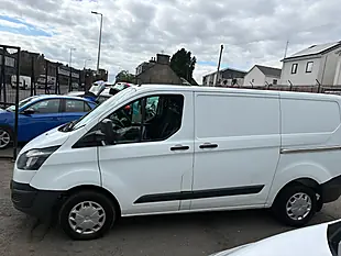 Used 2017 Ford Transit Custom Panel Van L1 H1 White - Interior and Exterior details 6