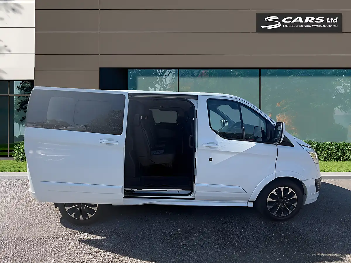 Used 2017 Ford Transit Custom Sport White - Interior and Exterior details 8
