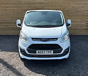 Used 2017 Ford Transit Custom Trend White - Interior and Exterior details 12