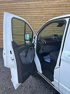 Used 2017 Ford Transit Custom Trend White - Interior and Exterior details 16