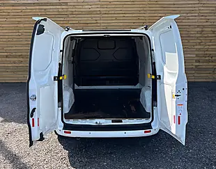 Used 2017 Ford Transit Custom Trend White - Interior and Exterior details 18