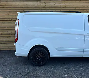 Used 2017 Ford Transit Custom Trend White - Interior and Exterior details 4