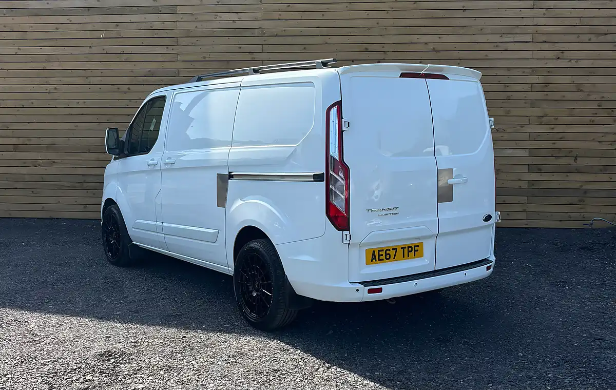Used 2017 Ford Transit Custom Trend White - Interior and Exterior details 9