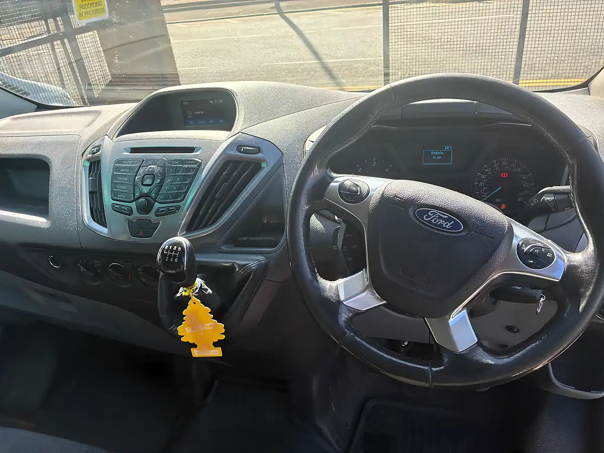 Used 2017 Ford Transit Custom Trend White - Interior and Exterior details 14
